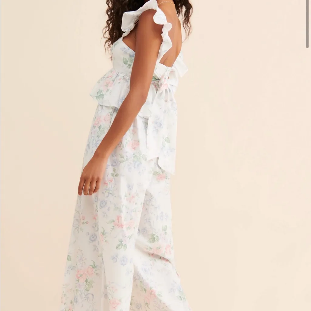 Selkie Pastel Floral Jumpsuit White Size 3X - Image 4