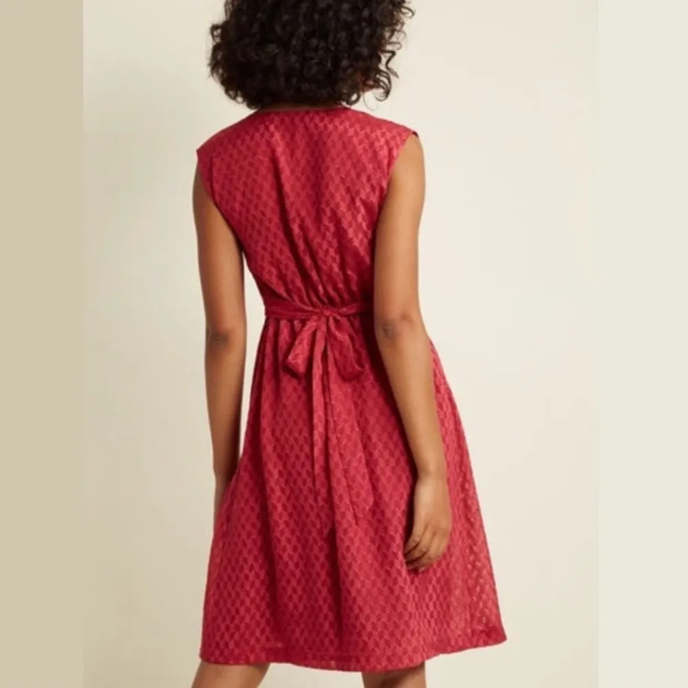 MODCLOTH Button Front Retro Chevron A-Line Dress small NEW sash belt - Image 3