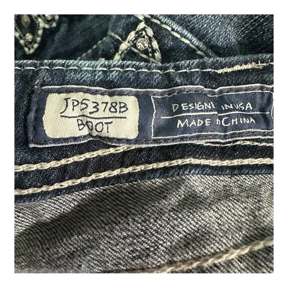 Miss Me  Studded Bling Distressed Cutoffs Stretch Sz 27 - Image 4