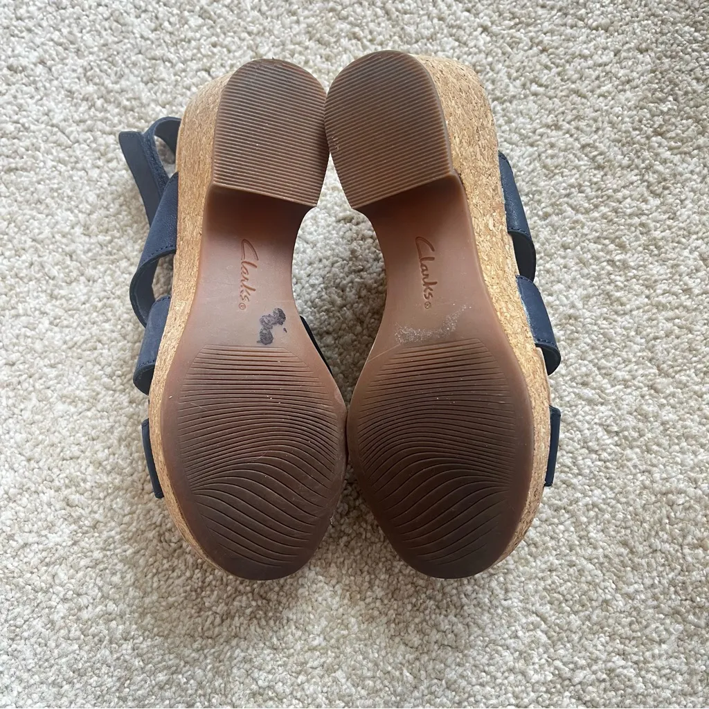 Clarks Women Navy Giselle Beach Wedge Sandal Size 7 Blue - Image 5