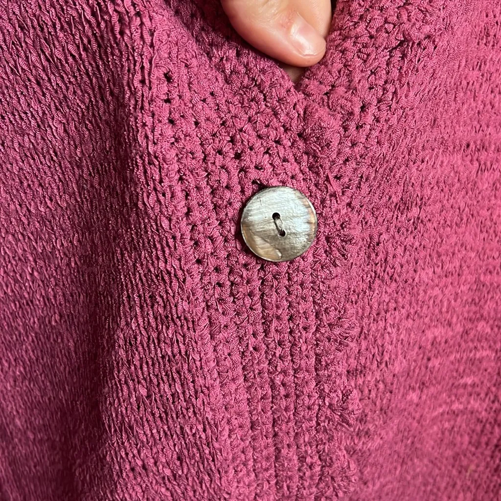 Vintage Knit Lightweight Whimsy Cottagecore Granny Collar Sweater Wood Button Purple Size L - Image 4