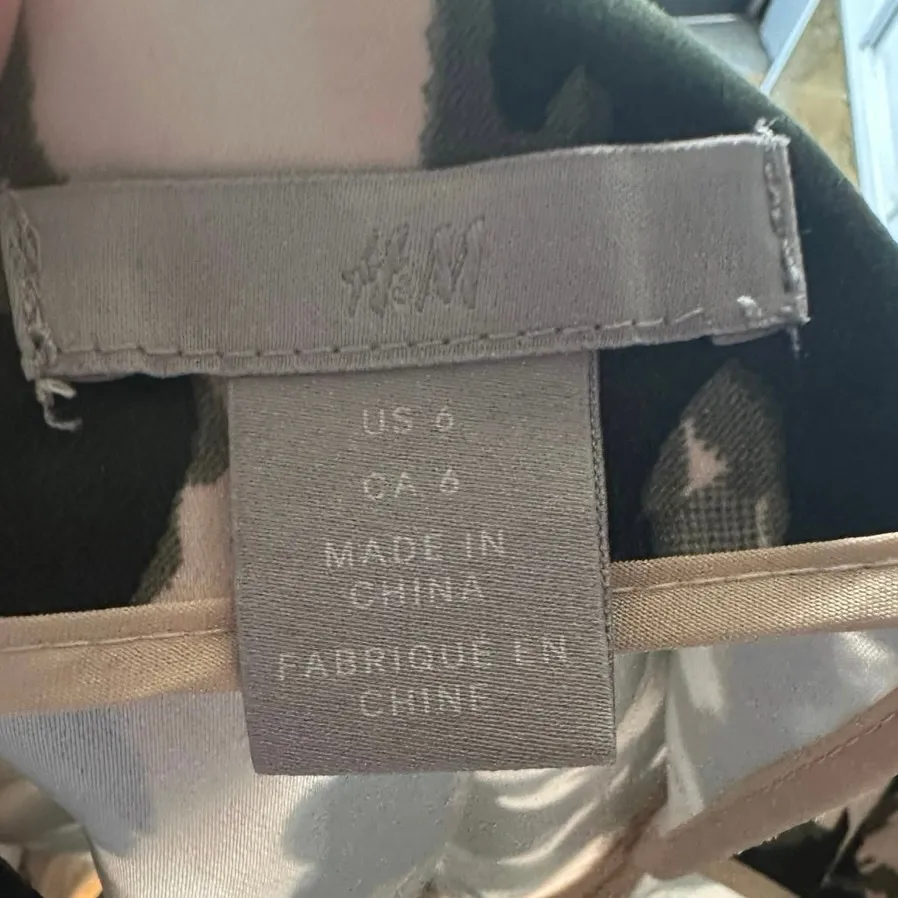 H&M Olive Green & Beige Abstract Camo A-Line Skirt – Size 6 - Image 5