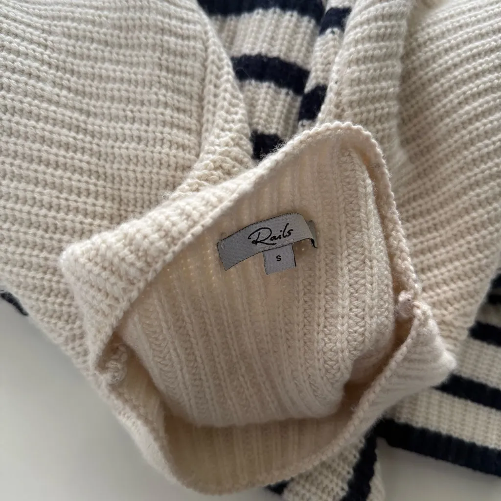Rails Claudia Sweater Size Small - Image 7