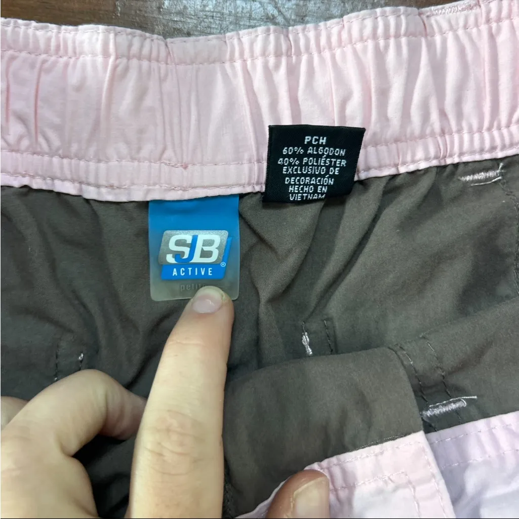 Vintage Women’s Capri Cargo Pants Gray Size undefined - Image 2