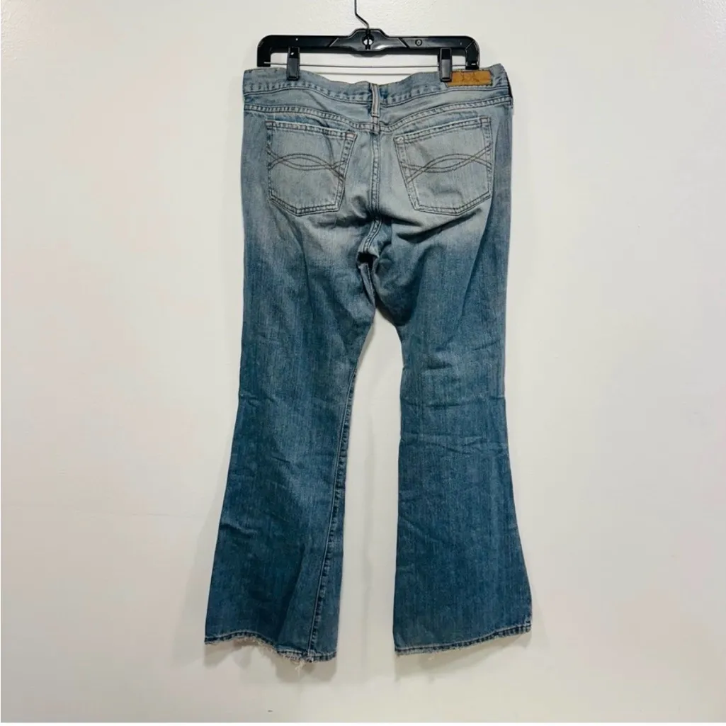 Abercrombie & Fitch Y2K vintage Light Blue Flare Jeans size 12R - Image 2