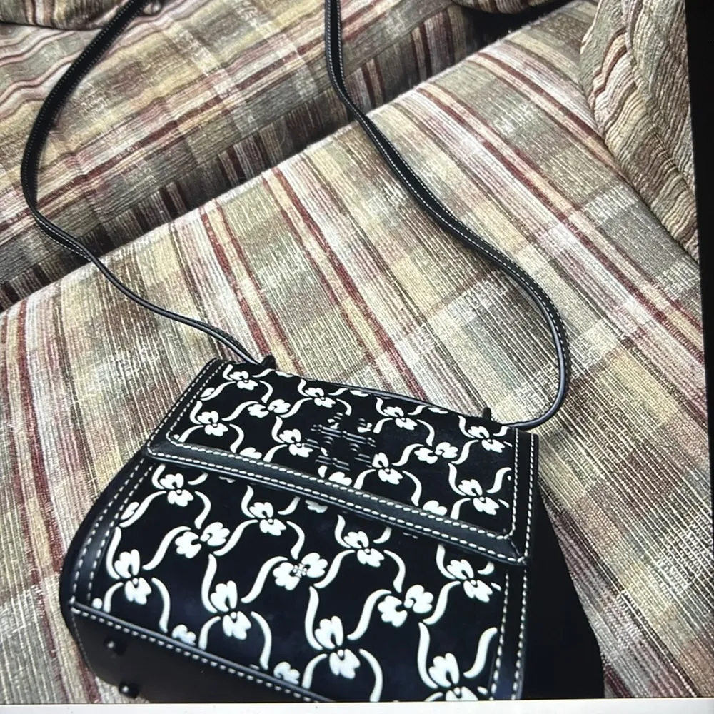 Tory Burch  black and white crossbody - Image 2