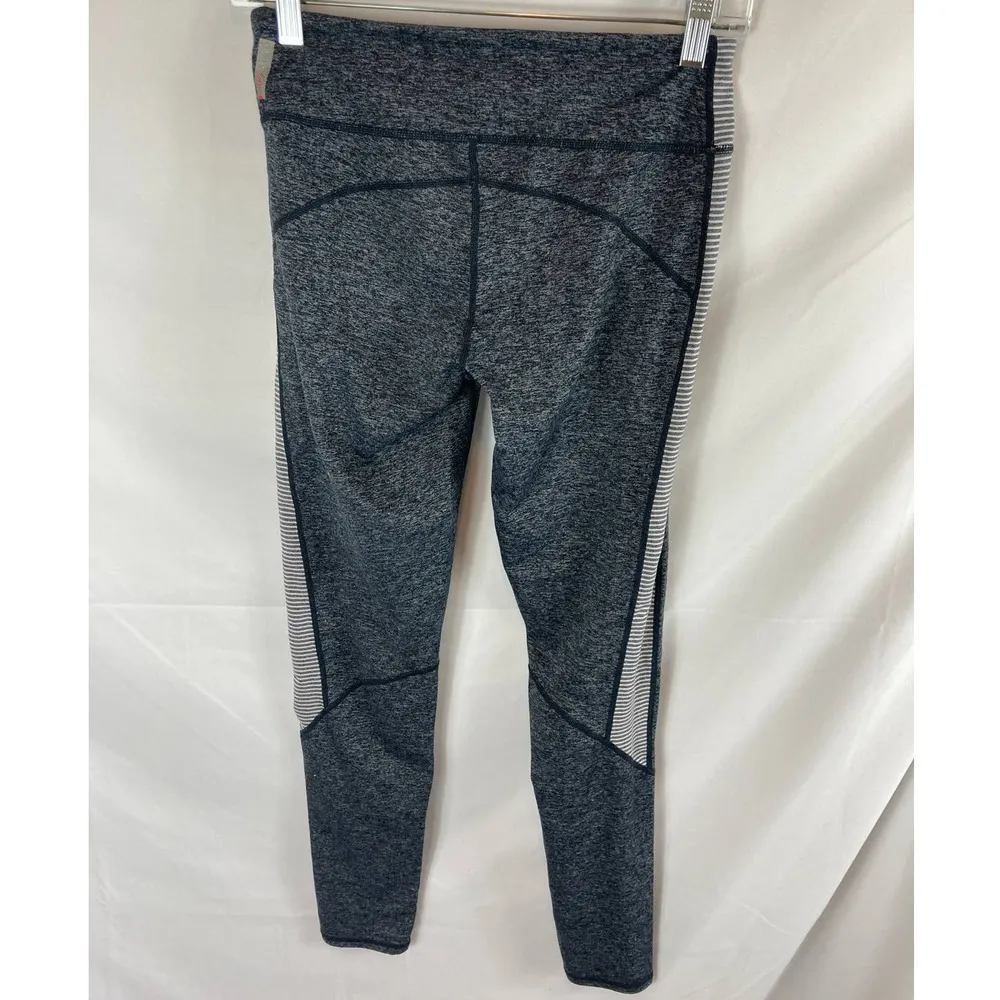 Zella Grey Side Stipe Athletic Leggings Size small - Image 6