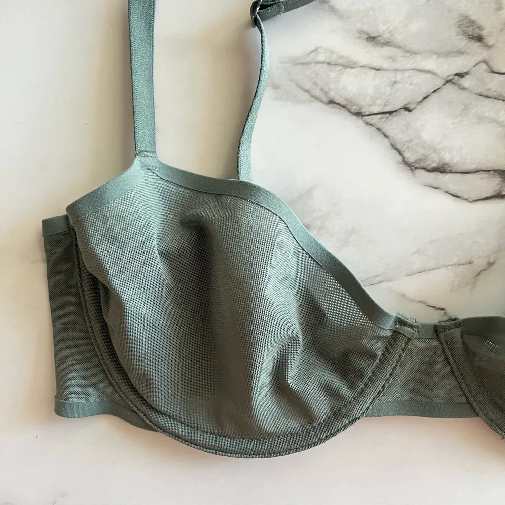 Aerie Smoothez Full Coverage Unlined Underwire Bra Size 32D Green - Image 4