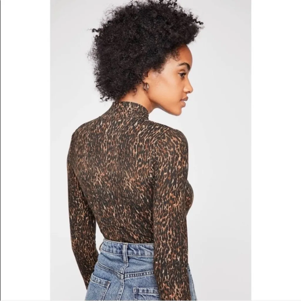 Free People Wild Thing Leopard Animal Print Tie Neck Blouse Women’s Size Large - Image 3