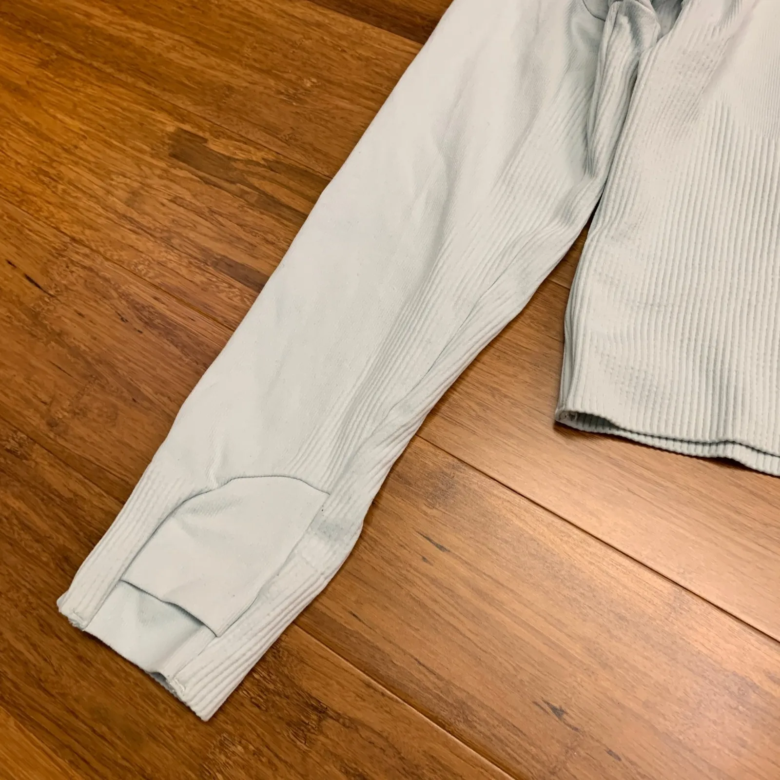 Gymshark Hoodie Womens Medium Cropped Thumb Hole Athletic Pullover‎ Activewear - Image 3