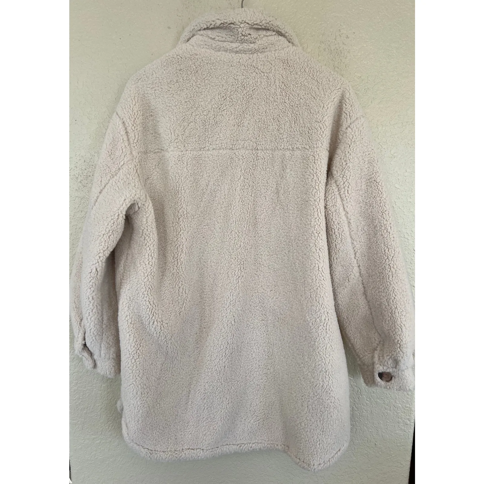 NEW C&C California Women's Beige Faux Fur Sherpa Jacket Shacket Medium Oversized - Image 2