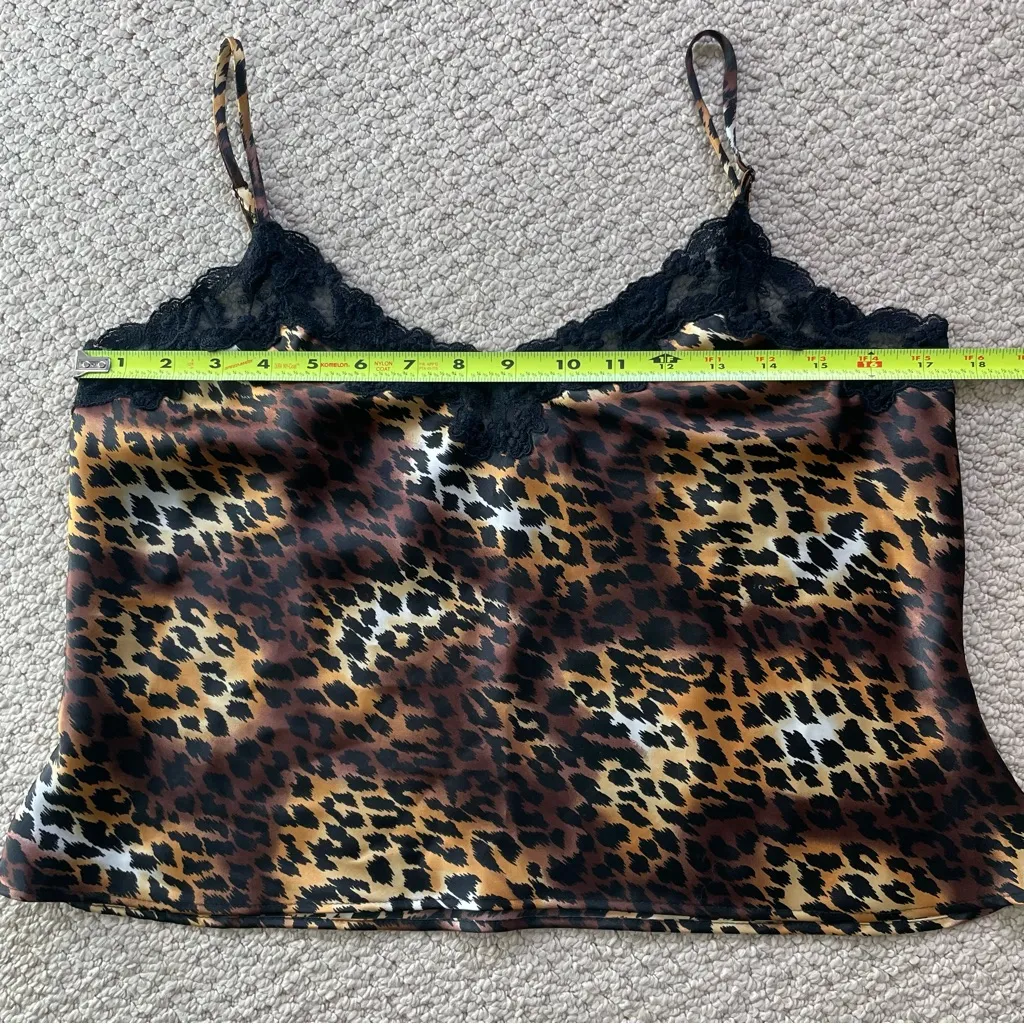 Vintage Y2K Victoria’s Secret Satin Cropped Leopard Print Lace Trim Cami Size M - Image 5