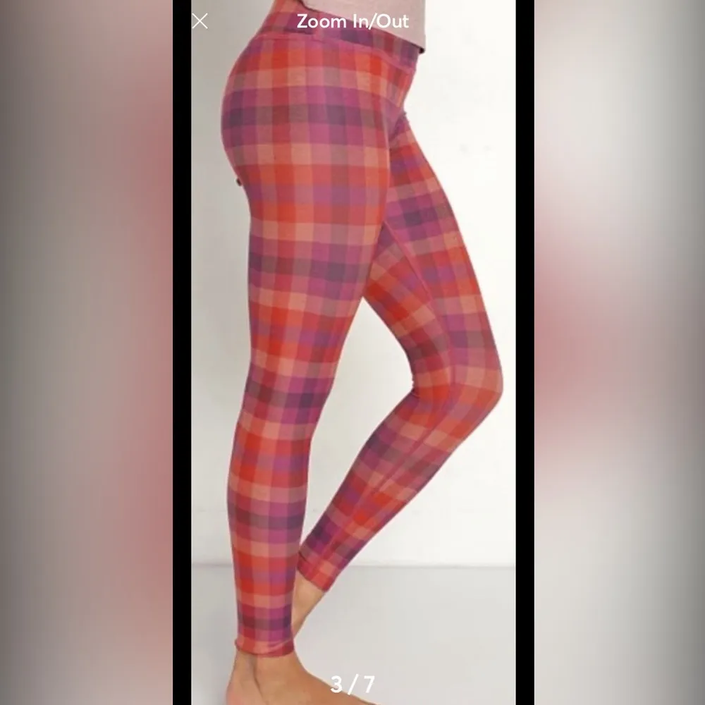 Beyond Yoga Soft Mark Midi High Waisted Legging. Size XS - Image 3