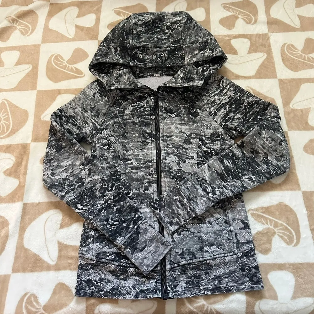 Lululemon Scuba Hoodie Masked‎ Lace Starlight Black Size 2 - Image 10