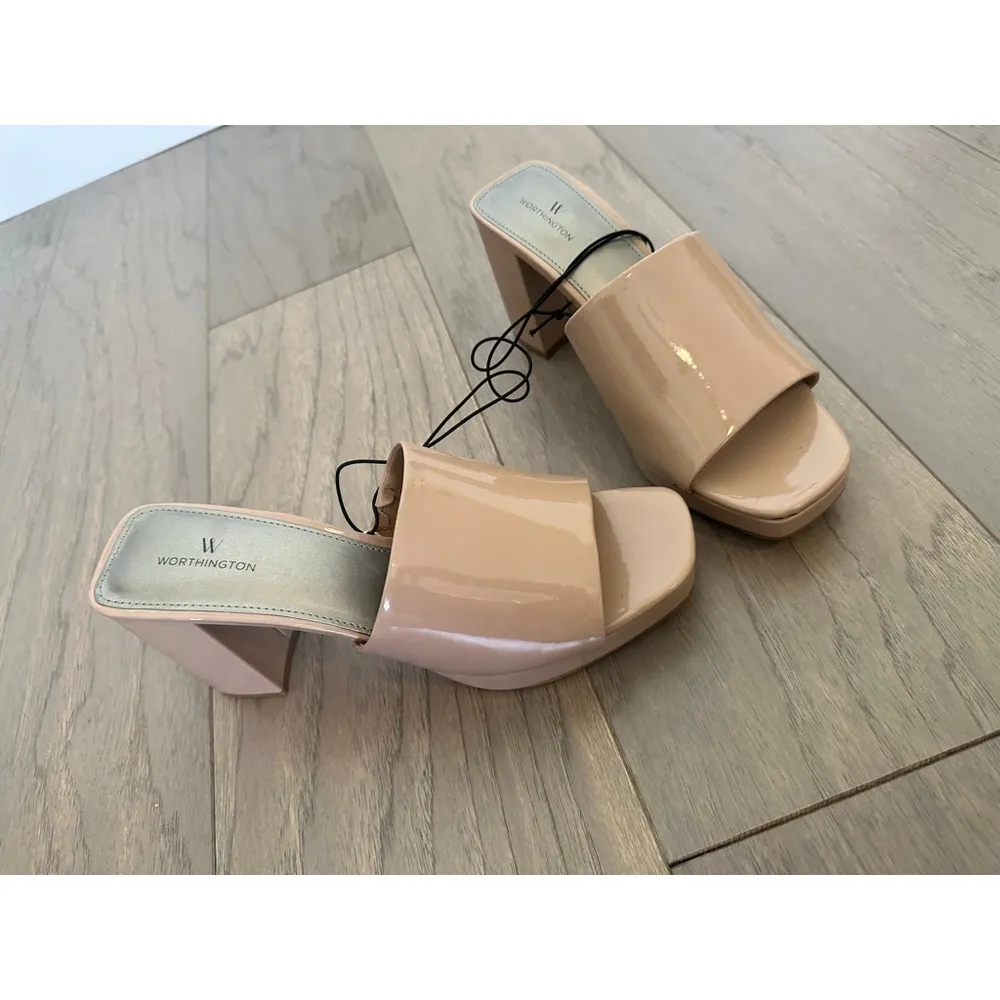 Worthington Nude Patent Platform Block Heel Mules 8.5 - Image 4