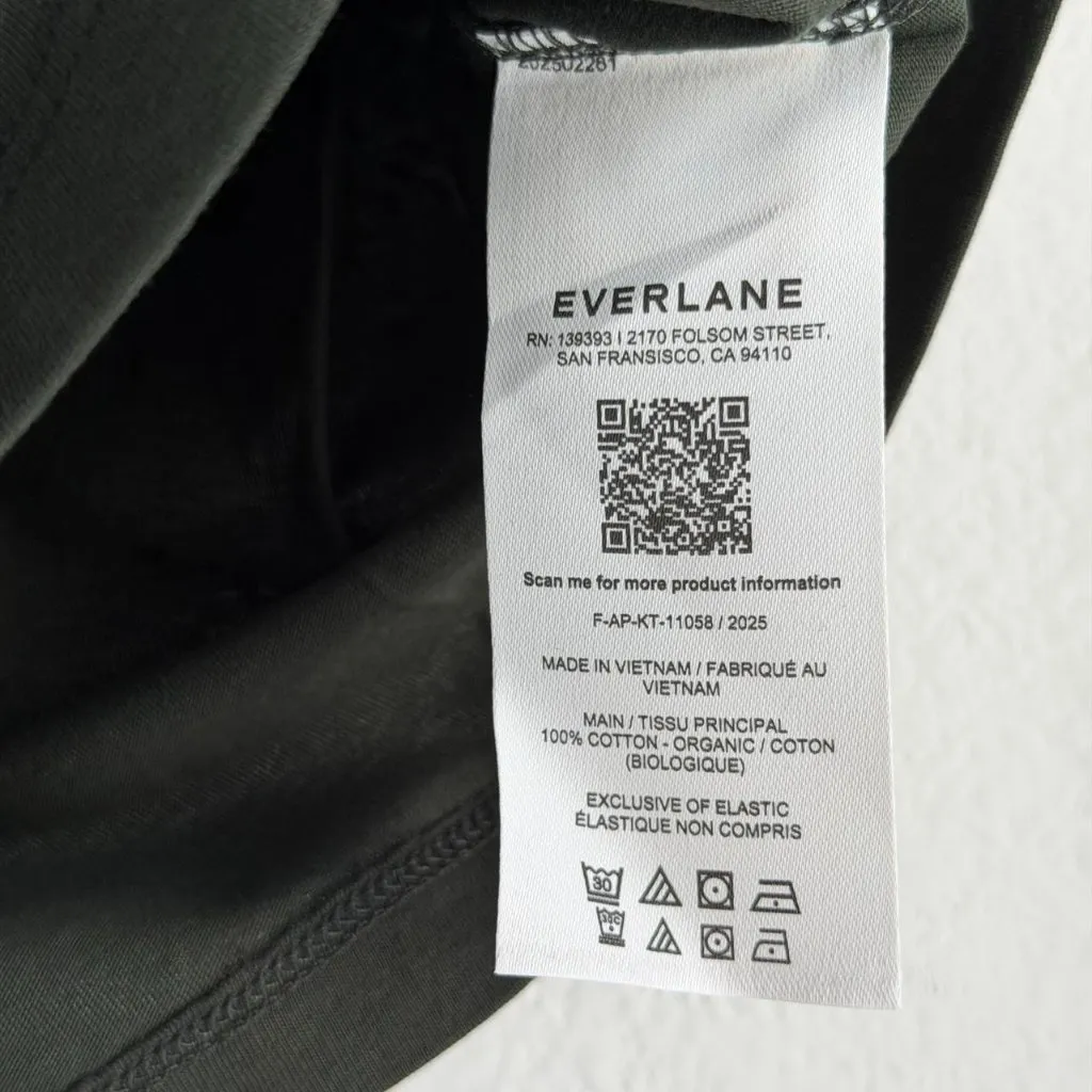 Everlane The Box Cut Tee in Essential Cotton in Dark Green, Size X-Small - Image 7