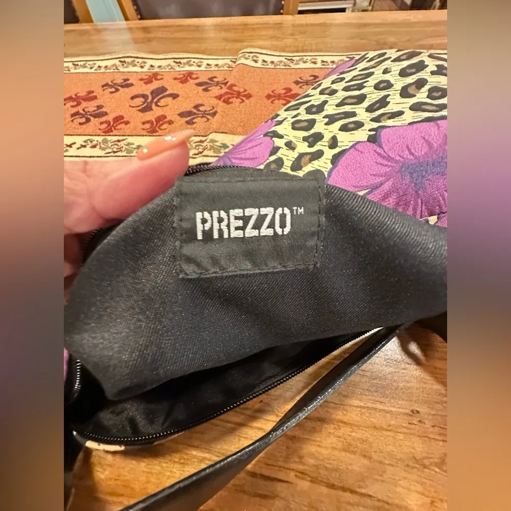 NWOT Prezzo Hibiscus Flower Animal Cheetah Print New Handbag Purple - Image 8