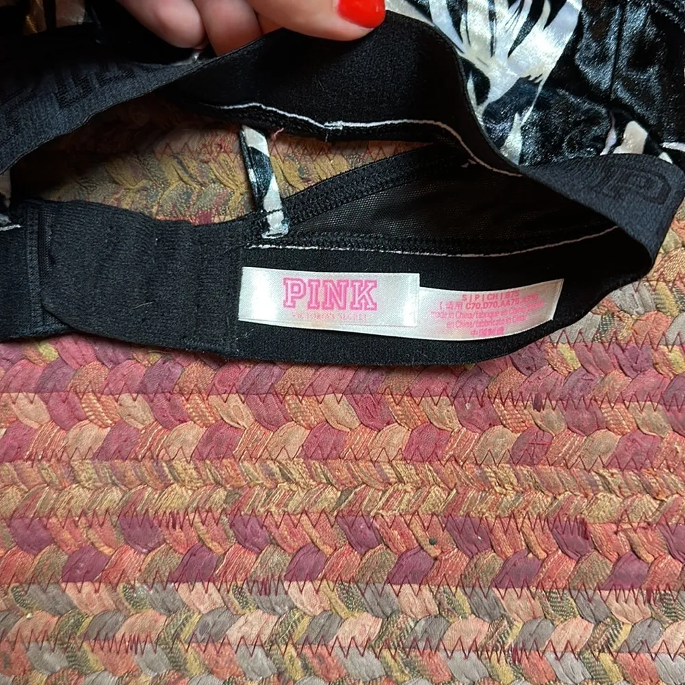 VICTORIAS SECRET PINK BLACK VELVET FLOWER BRALETTE - Image 2