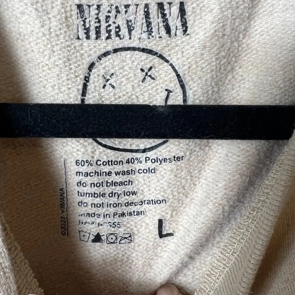 Nirvana smile print‎ sweatshirt women’s size large - Image 5
