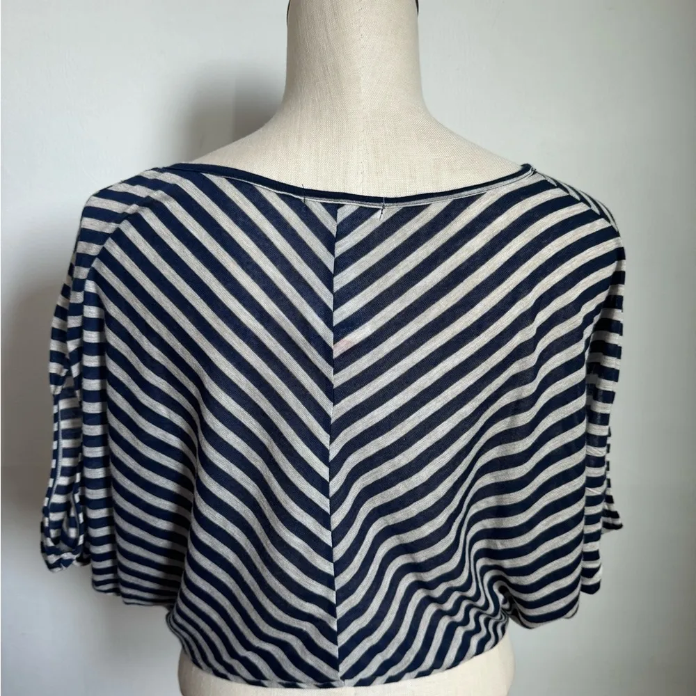 Ambience apparel navy stripped vneck blouse medium NWT Blue - Image 5