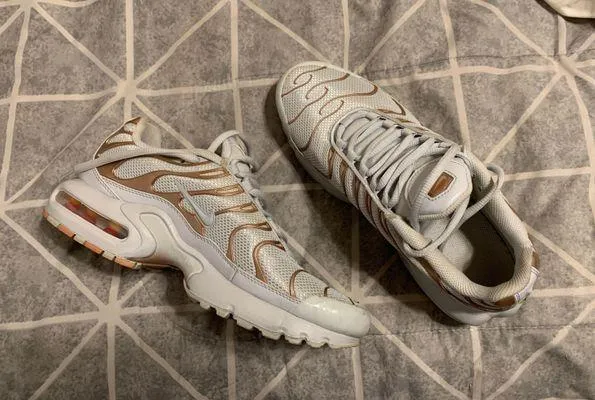 Air Max Plus Premium - Image 2
