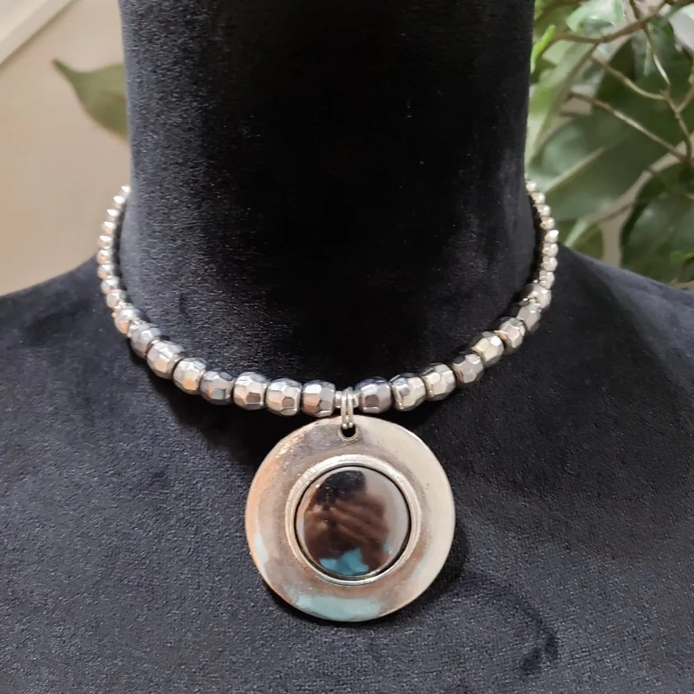 Womens Fashion Silver Round Beads & Big Stone Alloy Base Pendant Collar Necklace - Image 2