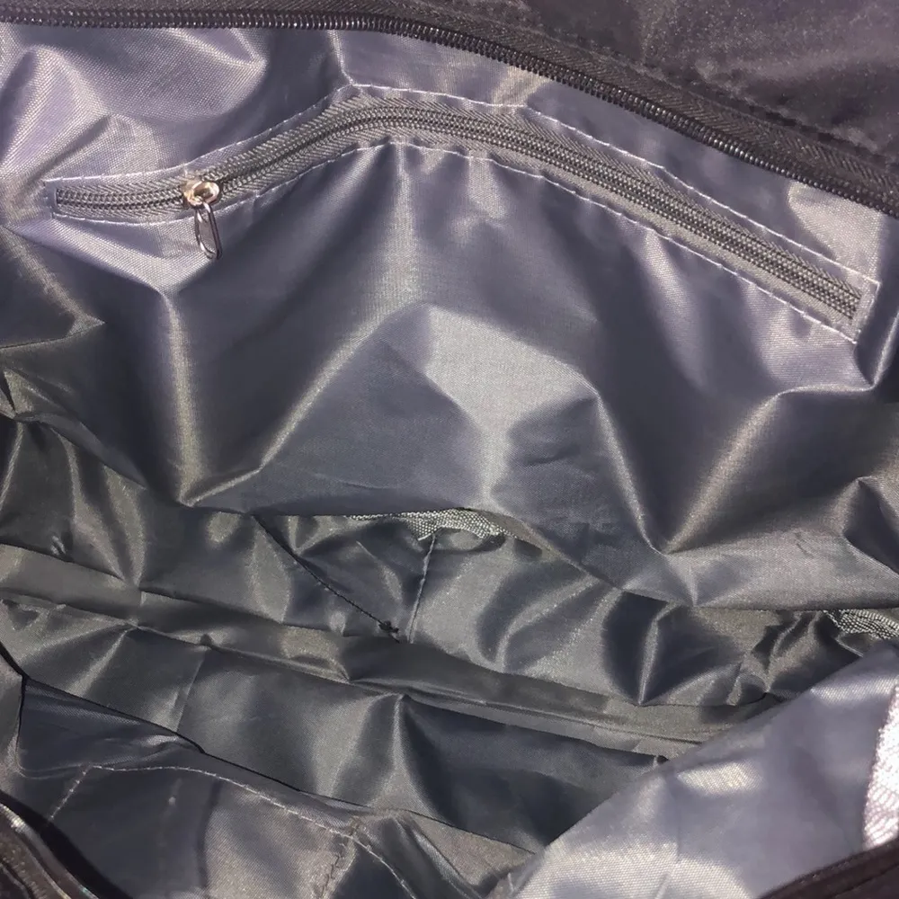 Pink Victoria’s Secret travel bag black and white extends out medium size NWOT​​ - Image 4