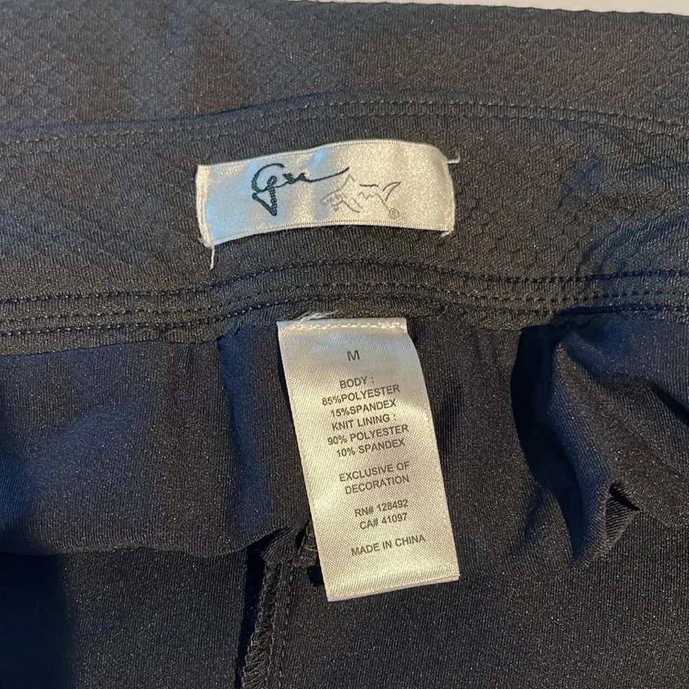 Greg Norman the shark golf skort for women size Medium black w/ purple Like New - Image 6