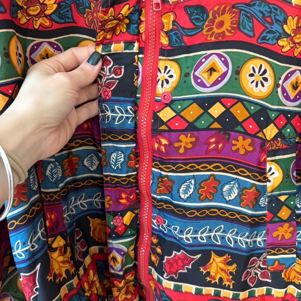 Vintage 90s silk Details Sportswear patchwork Print Windbreaker Jacket fall Red - Image 4