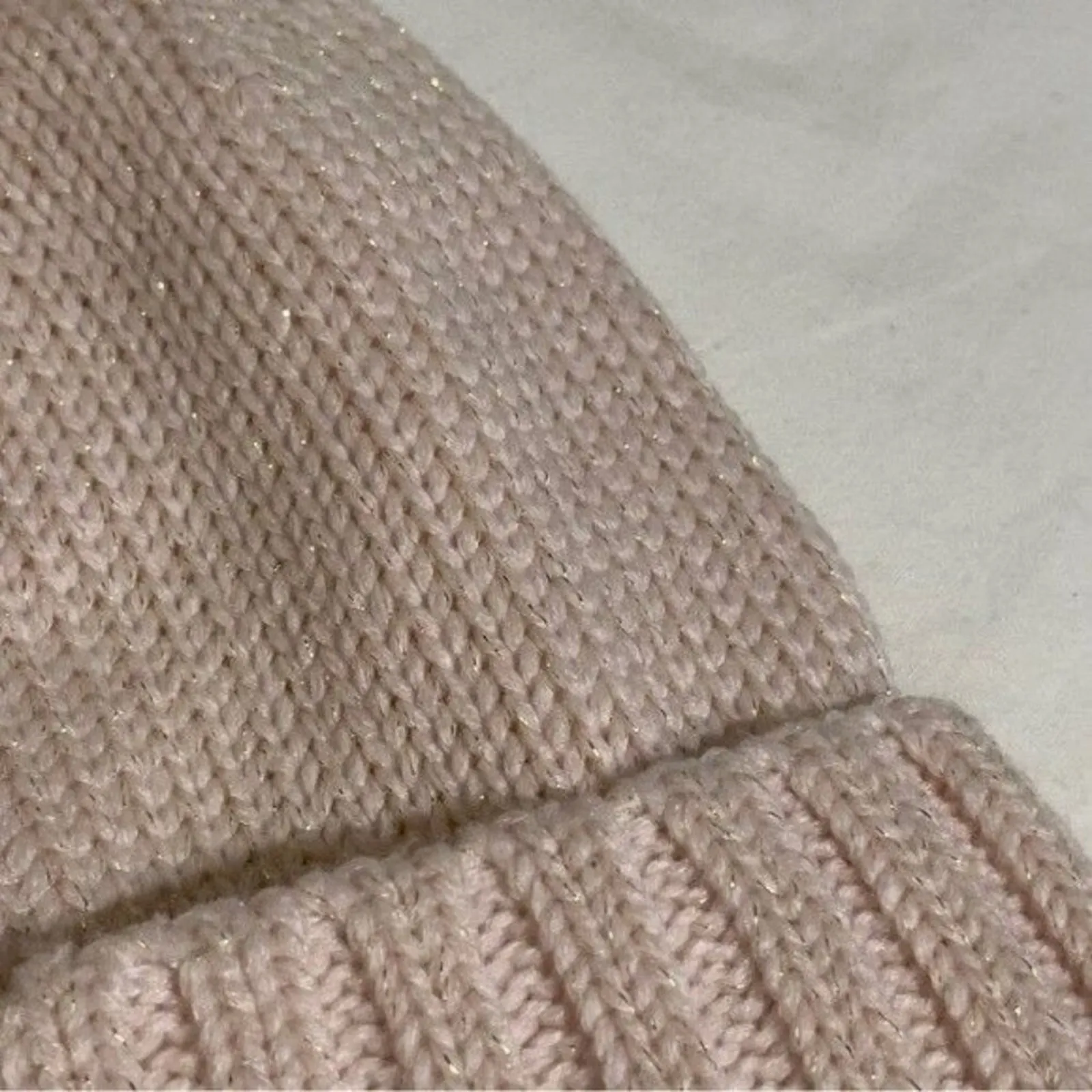 Serra Pink Knit Beanie Metallic Gold Threads and Faux Fur Pom Pom NWT - Image 3