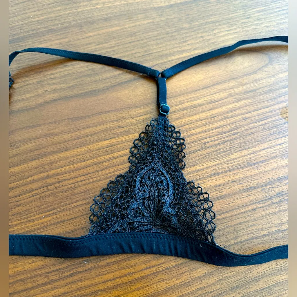 Victoria’s Secret - Body by Victoria Lace Bralette. - Image 2