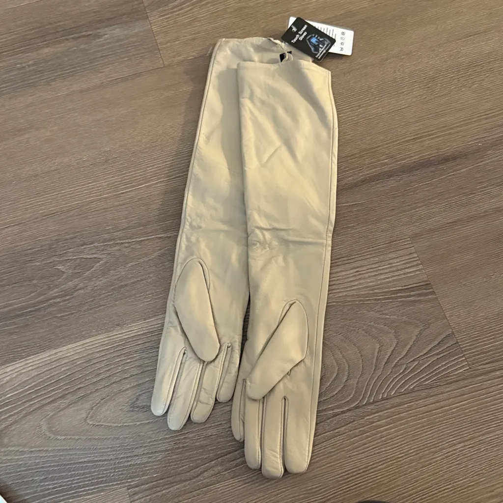 NWT Beige leather elbow length fleece lined gloves - Image 2