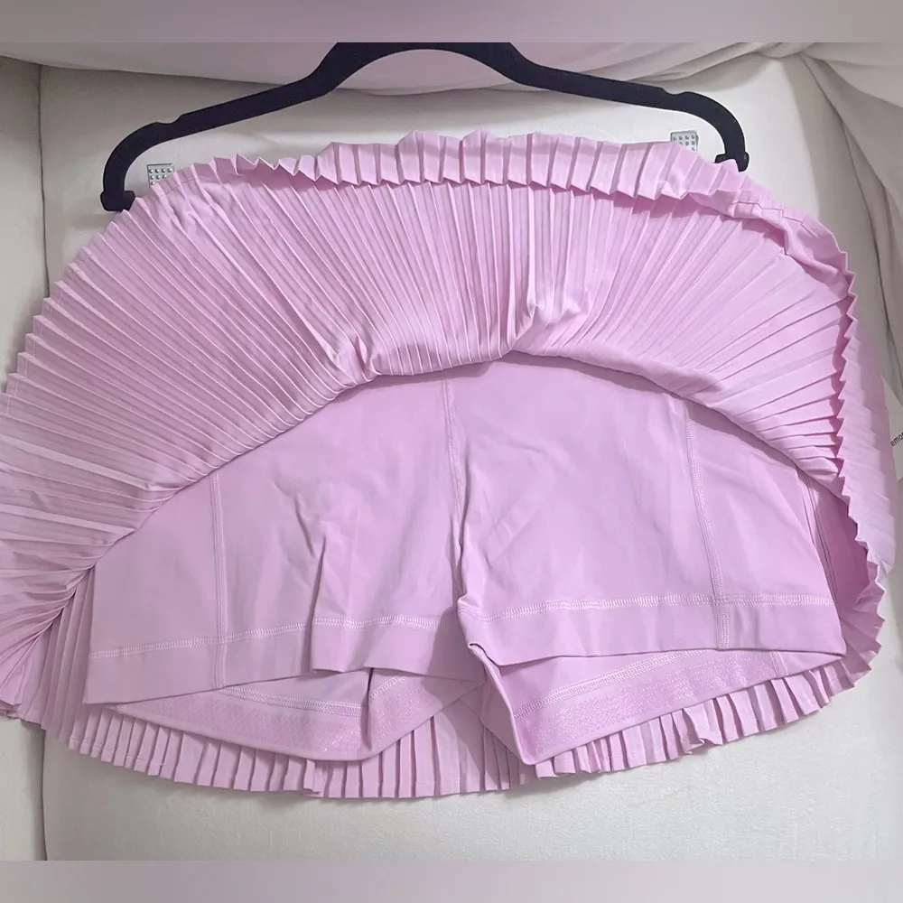 Lululemon NWT Varsity High Rise Pleated Tennis Skirt Vital Pink Size 12 - Image 5