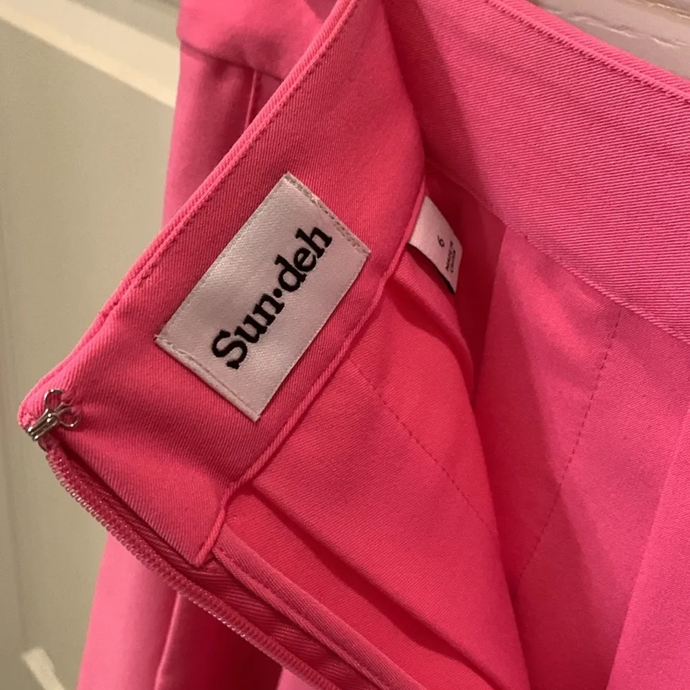 💝 Aritzia Pleated Mini 6 💝 - Image 3