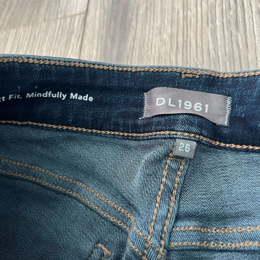 DL1961 Florence Ankle Mid Rise Instasculpt Skinny Jeans in Write Wash | 26 - Image 6