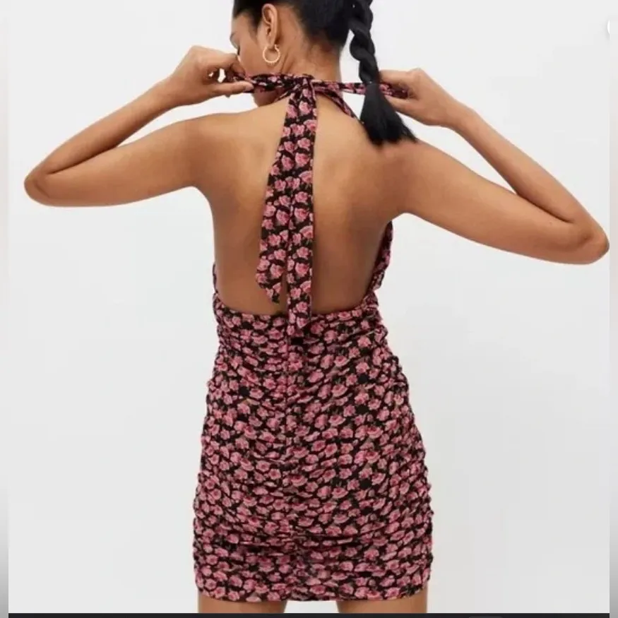 Kiss The Sky Urban Outfitters Size Small La Rose Halter Mini Dress NEW NWT - Image 3