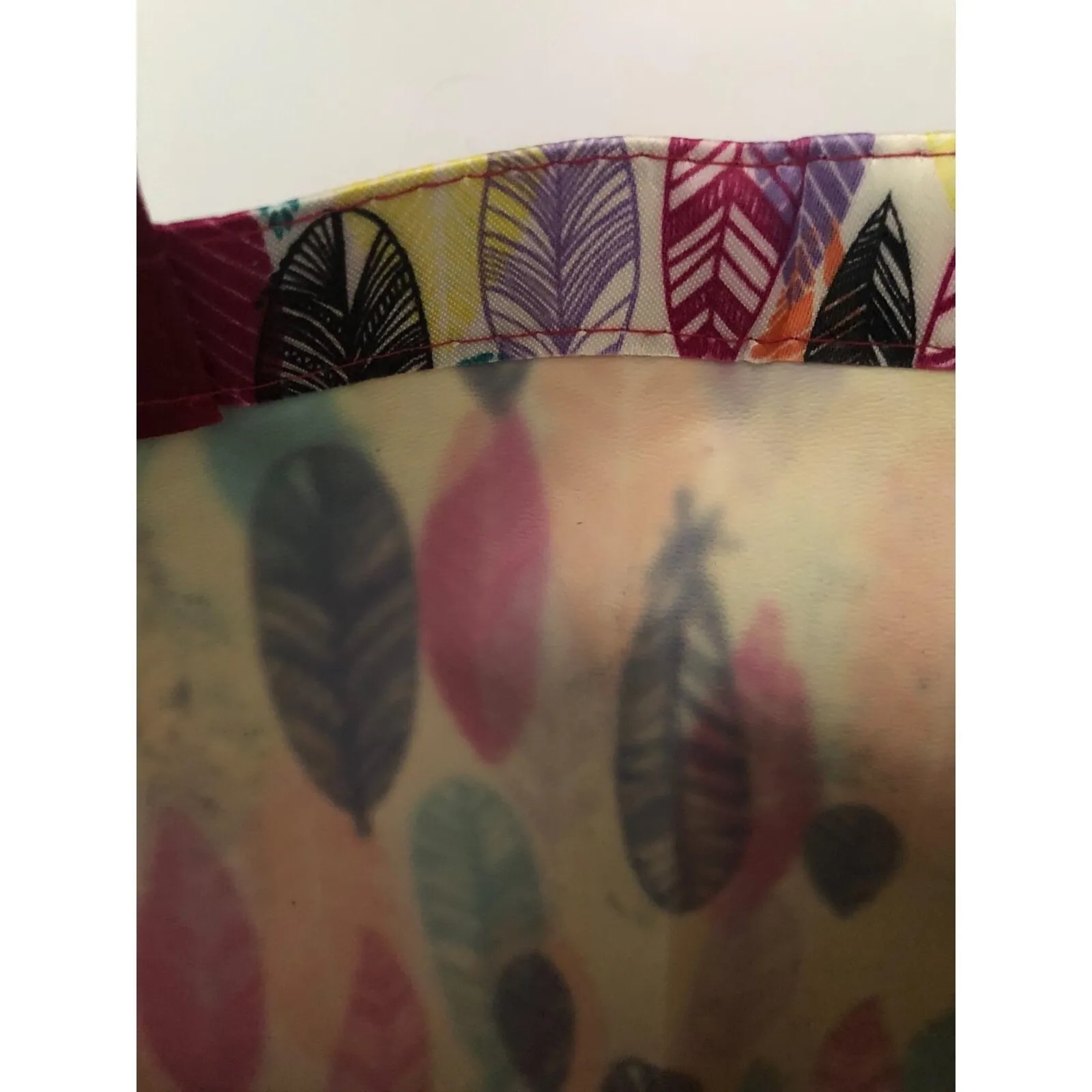 Colorful feather print lightweight‎ tote bag - Image 7