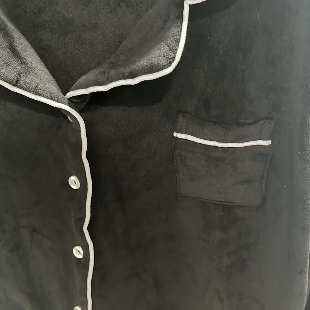 HOUSE OF HARLOW 1960 Velour 2 Piece Pajama Set, Black with White Pipping, Size L - Image 5