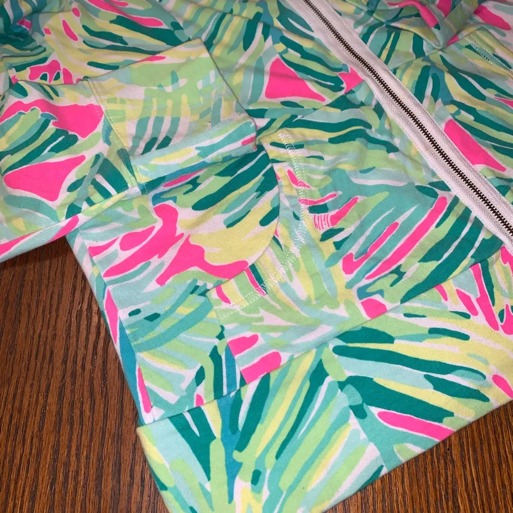 Lilly Pulitzer Leona UPF 50+ Zip Jacket Tropical Storm Green Pink Palm Leaves M - Image 4