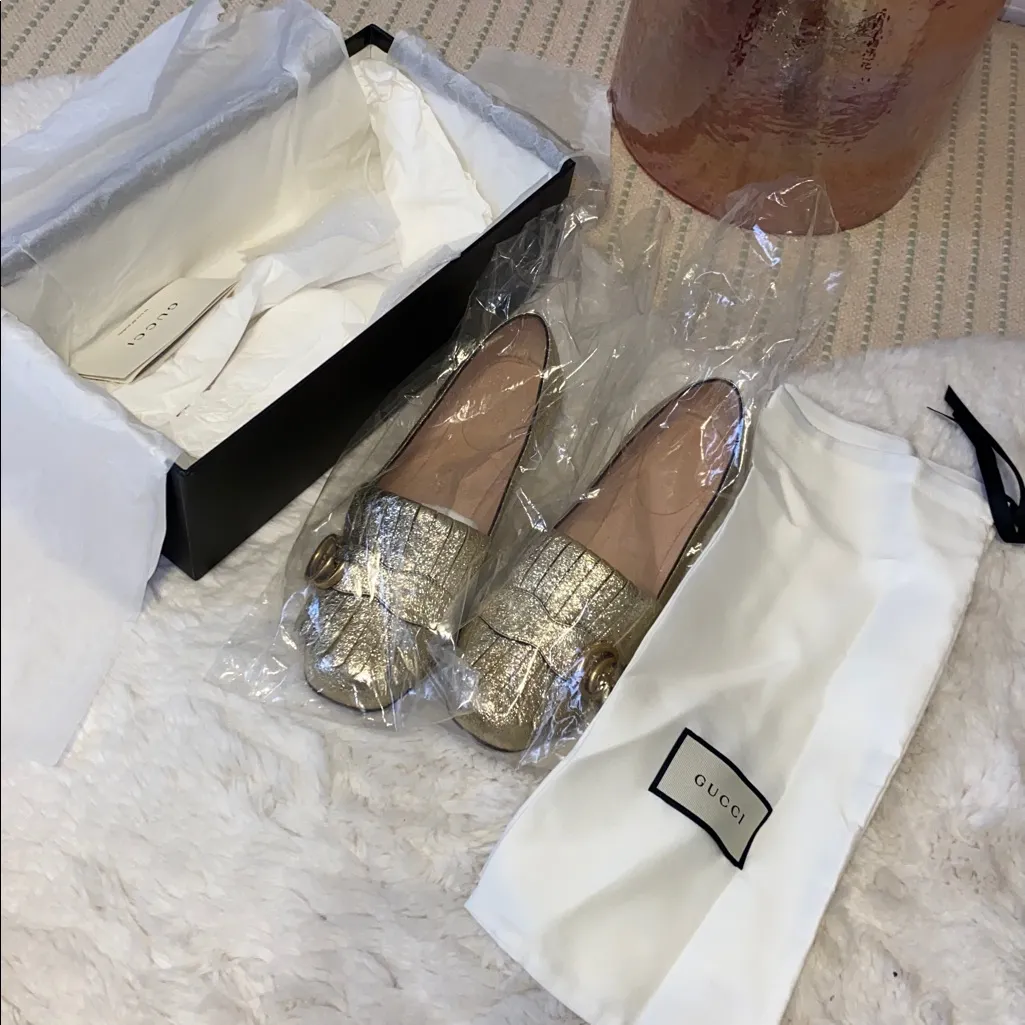 Authentic GUCCI Platino Gold Ballet Flats with Double G - Image 13