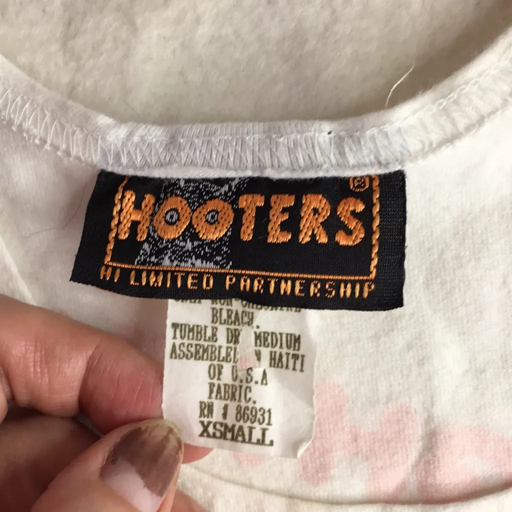 B43 Hooters Girl Worn Vintage Uniform Tank from Birmingham Alabama Size XSmall - Image 3