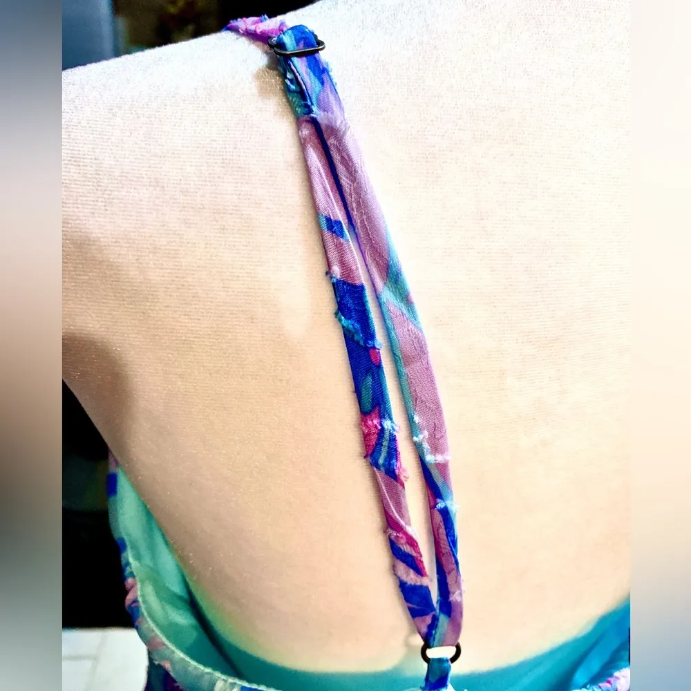 NWT  Women’s Blue Floral Print Sweetheart Neck Mini Dress Size:Lrg - Image 5