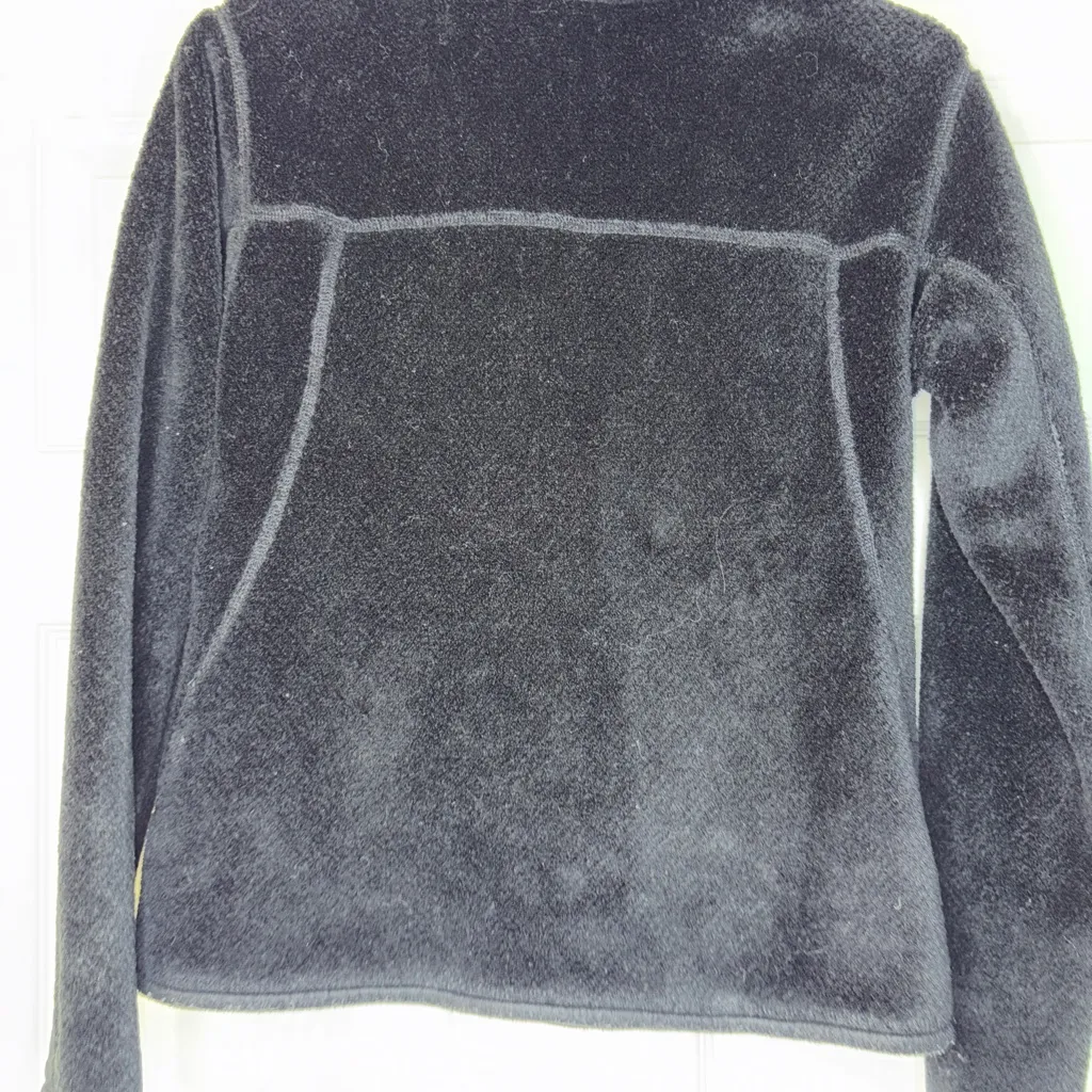 Patagonia Black Fleece Pullover Jacket Medium - Image 3