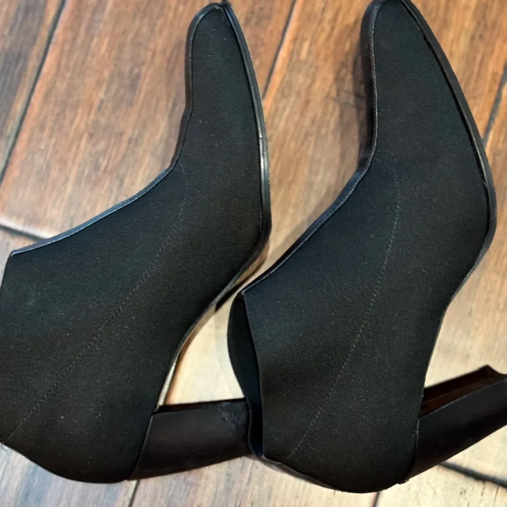 JONES NEW YORK Black Ankle Bootie - Image 4