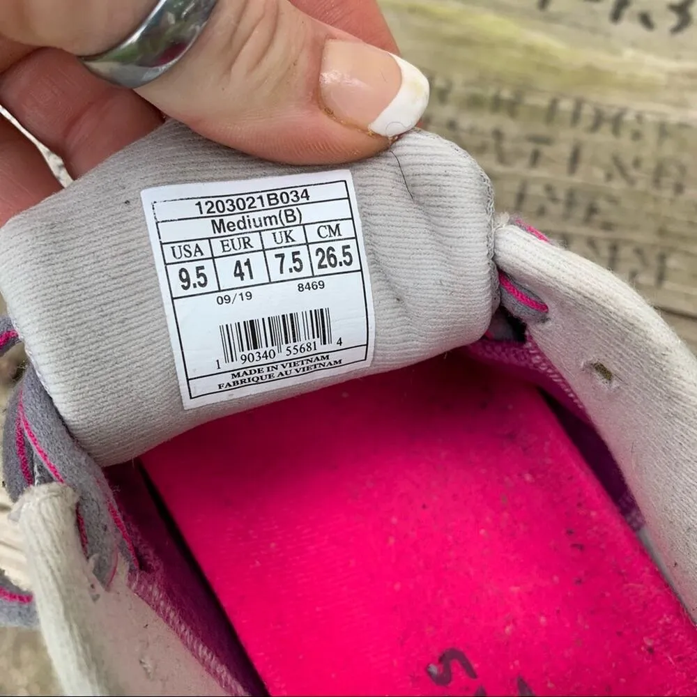 Brooks Revel 3 neutral cushion running shoes 9.5B - Image 6