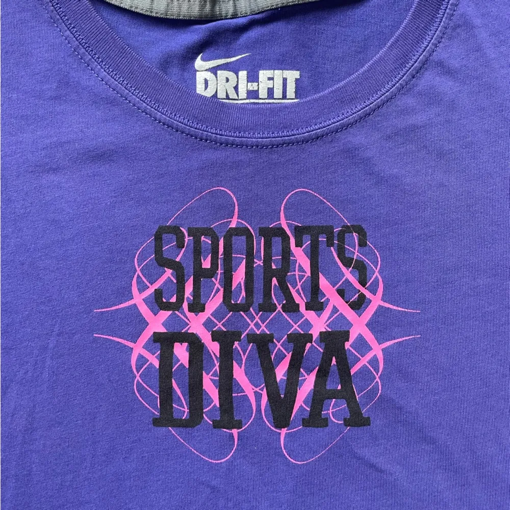 Nike Juniors’  Athletic Dri-Fit T-Shirt Size XS - Image 3