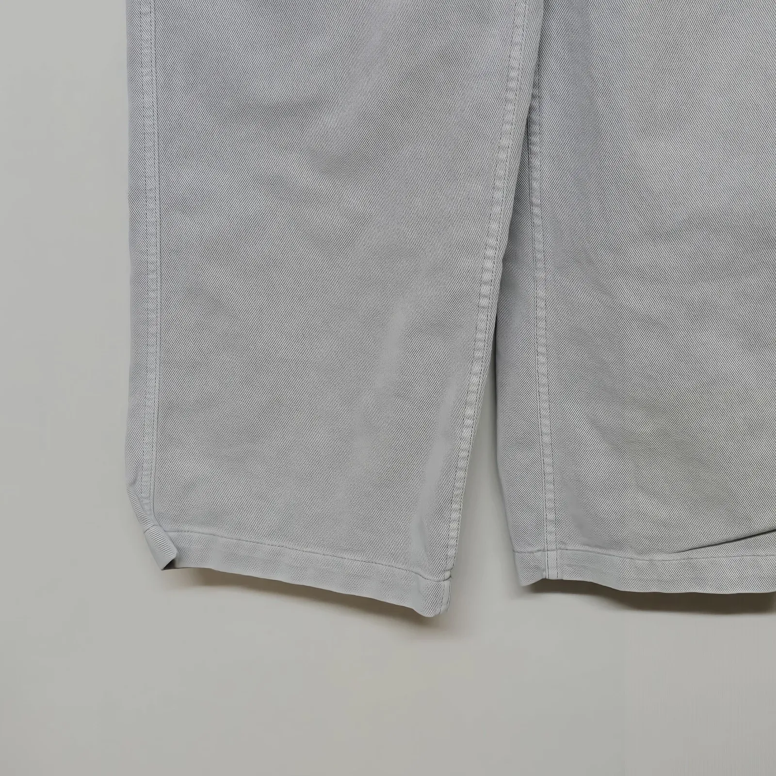 TNA Aritzia Gray Denim Jeans Womens Size 8 Straight Wide Leg Ankle Casual - Image 3