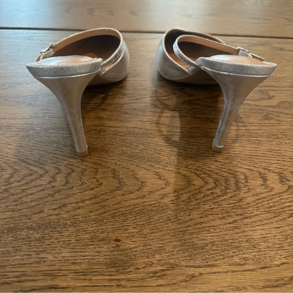 Dolce Vita Elley Silver Closed Toe Pumps Size 9 NWOB - Image 6