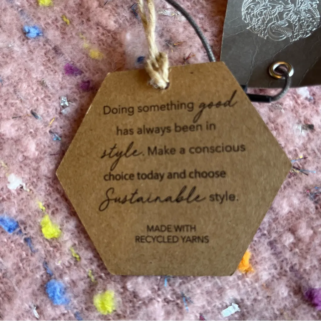 Vince Camuto Poncho Wrap New NWT New Pink Metallic Fringe Speckled Topper Cozy - Image 13