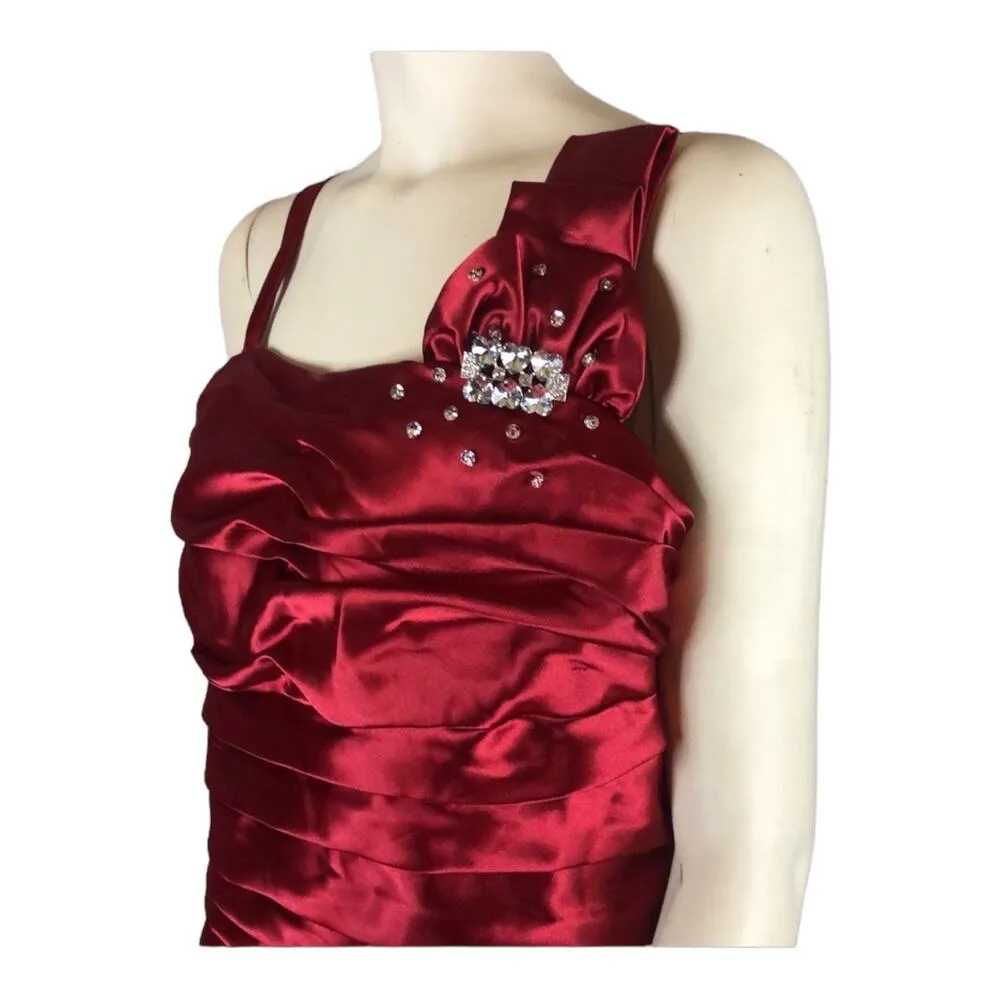 NWT Cindy Collection style 1230 in red sleeveless ruched jewelled size 2 XL - Image 9